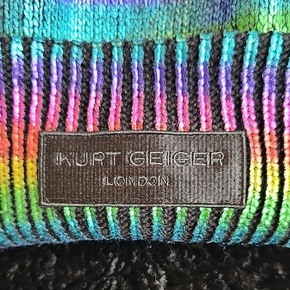 Kurt Geiger Black Knit Hat with Pom Pom NWT - Picture 3 of 6